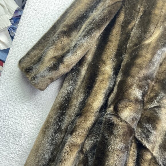 Sirbain Intl. Montreal Fur Heavy Parka Winter Coat Women's Canada Made Read - Picture 12 of 14